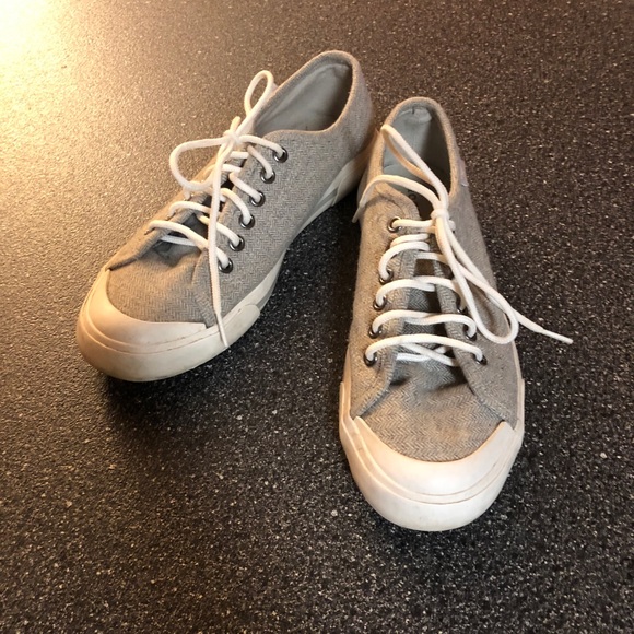 rocket dog tennis shoes